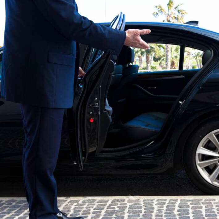 RhomTrip custom transportation for conferences, events and VIP groups